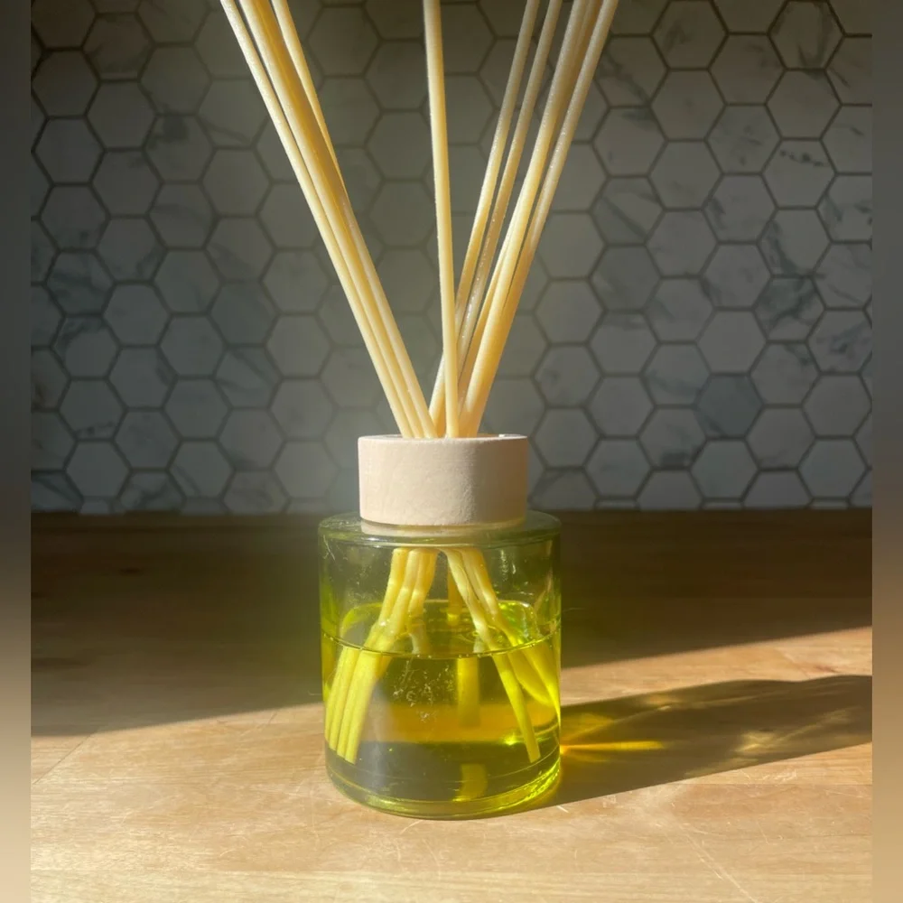 Reed Diffuser - Picture 9 of 11